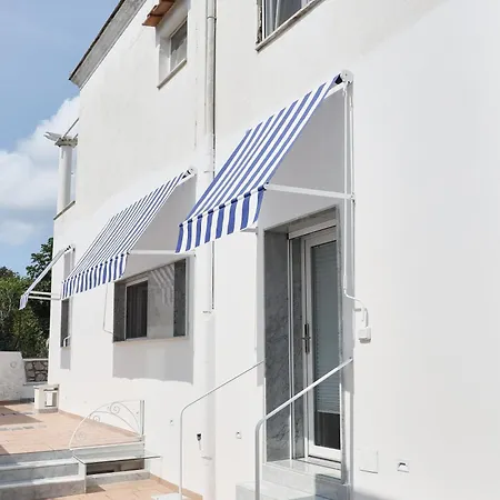 Mas House Capri