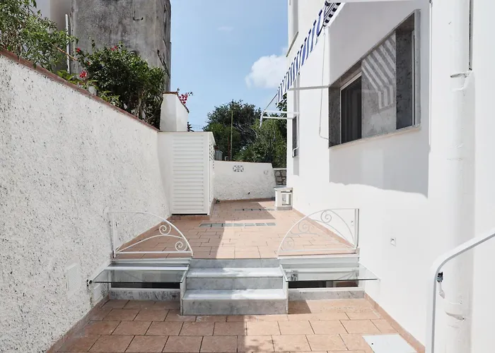 Mas House Pensión *