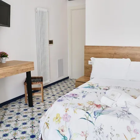 Affittacamere Mas House *